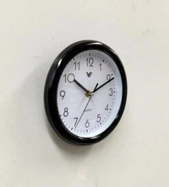 Round Kitchen Wall Clock 20x20x2cm Assorted 15 Round Kitchen Wall Clock 20x20x2cm Assorted -Party Supplies Store Round Kitchen Wall Clock 20x20x2cm Assorted p6